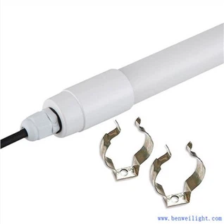 Svetlobne pasti za perutnino