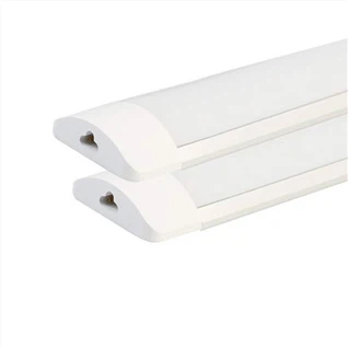 Linearna LED svetilka