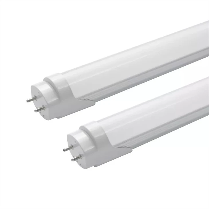 Linearna LED cevna luč