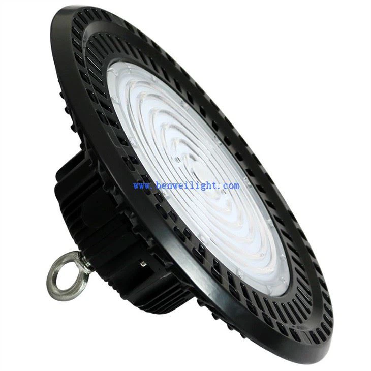LED luči UFO Highbay