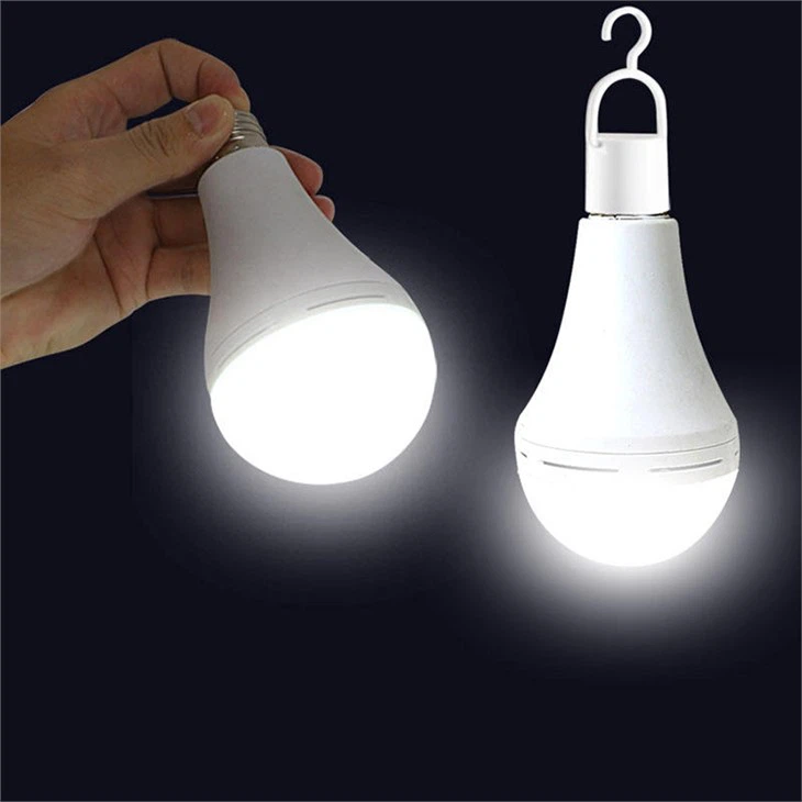 15 W polnilna led žarnica