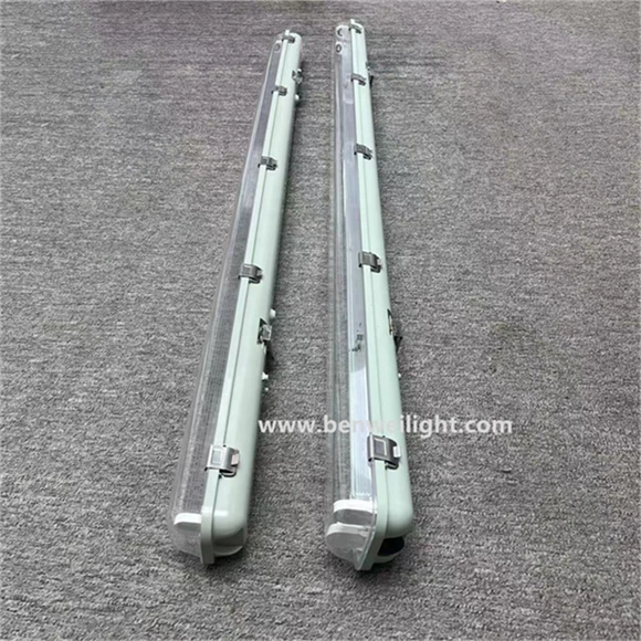 T8 tri-proof strip light, 1.2-meter anti-lock braking system, computer materials, IP65 dustproof, 18W-58W. factory