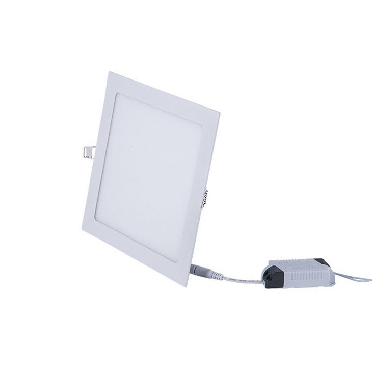6" LED kvadratna svetilka