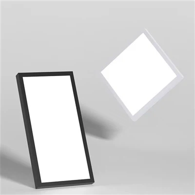 LED nadometna svetilka